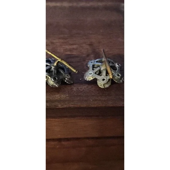 Vintage Brass & Ruby Glass Cufflinks – Floral Screw-Back Mid-Century Style - Picture 5 of 7